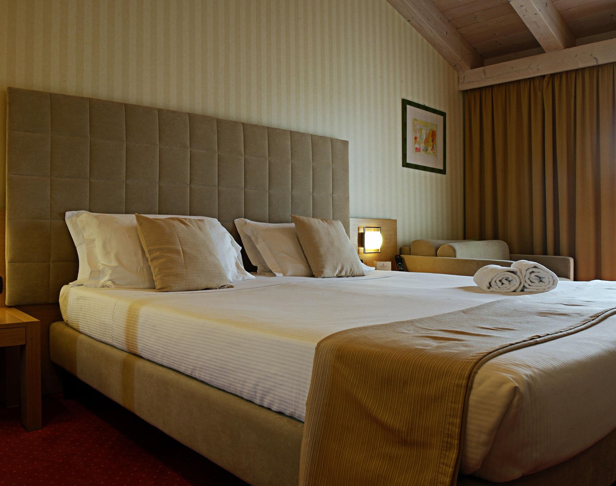 Hotel Caesius Thermae & Spa Resort Бардолино Экстерьер фото